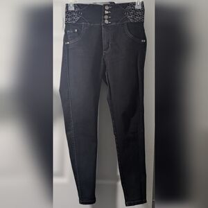 Kiwi Colombian Jean, Skinny, Stretchy, High Waisted, Butt lifting, Embellished